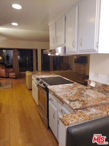 23918 De Ville Way B, Malibu, CA 90265