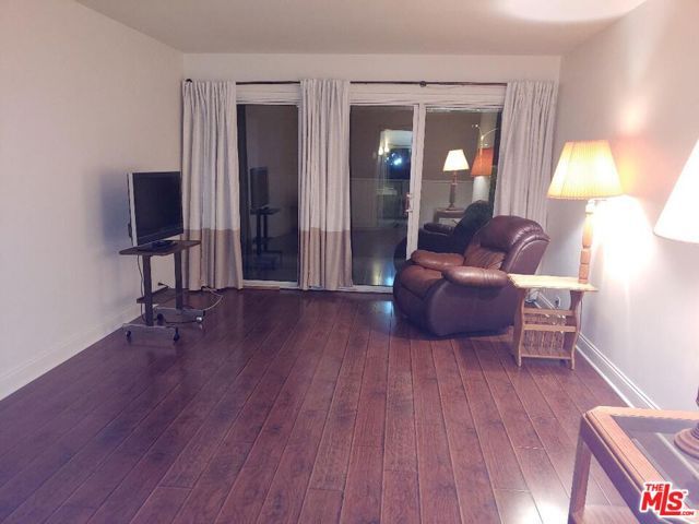 23918 De Ville Way B, Malibu, CA 90265