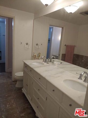 23918 De Ville Way B, Malibu, CA 90265