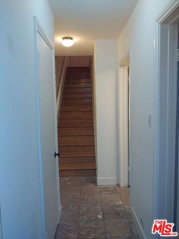 23918 De Ville Way B, Malibu, CA 90265