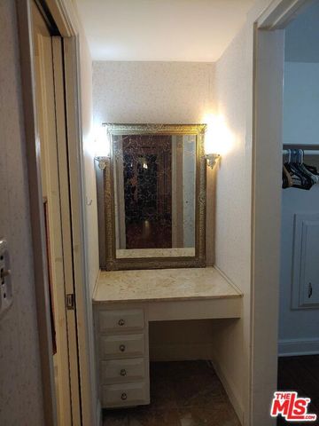 23918 De Ville Way B, Malibu, CA 90265