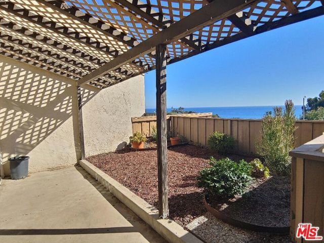 23918 De Ville Way B, Malibu, CA 90265