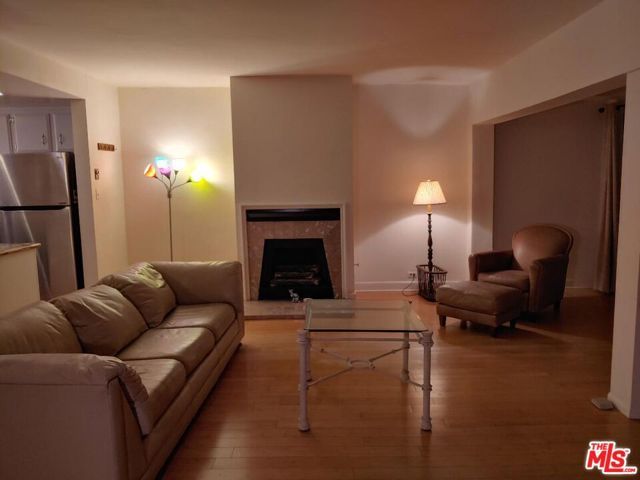 23918 De Ville Way B, Malibu, CA 90265