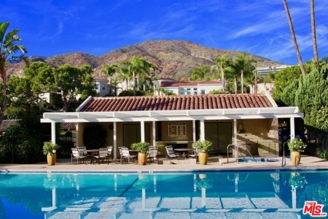 23918 De Ville Way B, Malibu, CA 90265