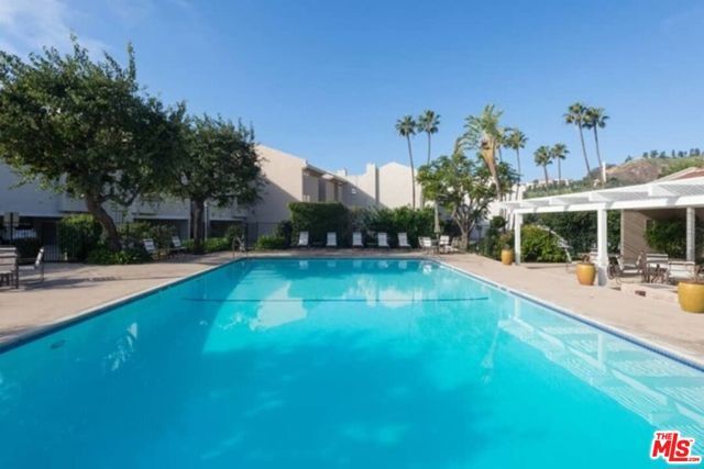 23918 De Ville Way B, Malibu, CA 90265