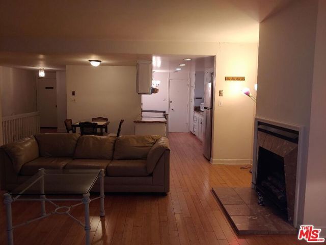 23918 De Ville Way B, Malibu, CA 90265