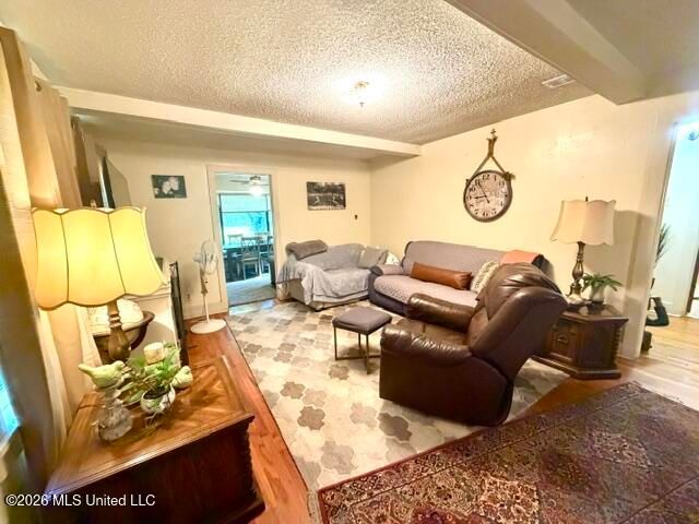 2524 Kelly Avenue, Gulfport, MS 39501