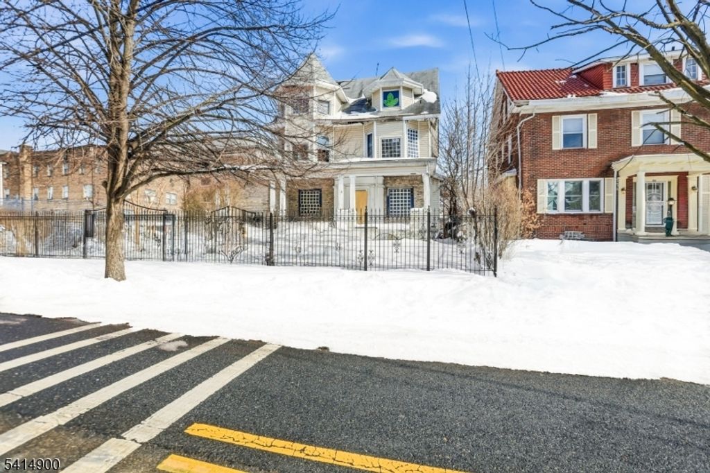 16 Ingraham Pl, Newark City, NJ 07108 — exterior