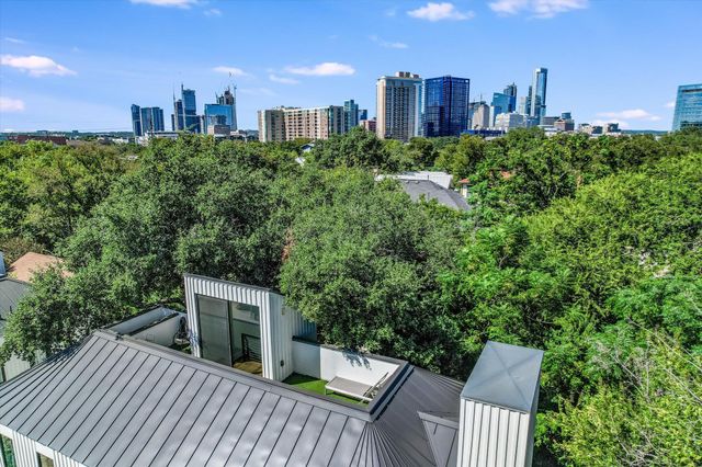 1304 Navasota ST, Austin, TX 78702