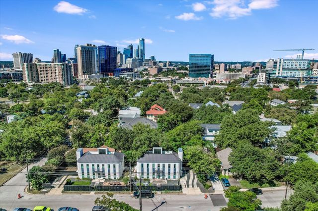 1304 Navasota ST, Austin, TX 78702