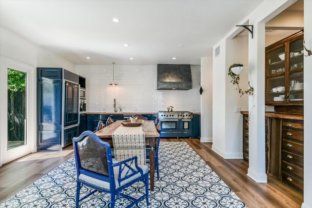 1304 Navasota ST, Austin, TX 78702