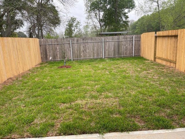 1313 Ellington Street A, Houston, TX 77088