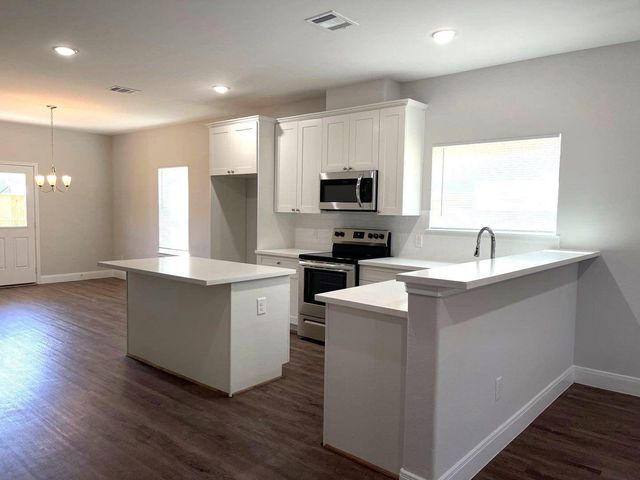 1313 Ellington Street A, Houston, TX 77088