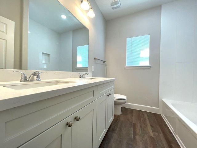 1313 Ellington Street A, Houston, TX 77088