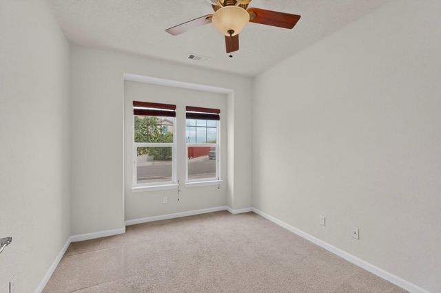 412 Vista Roja Place NE, Rio Rancho, NM 87124