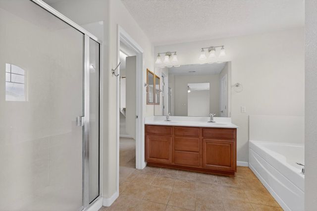 412 Vista Roja Place NE, Rio Rancho, NM 87124