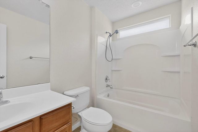 412 Vista Roja Place NE, Rio Rancho, NM 87124