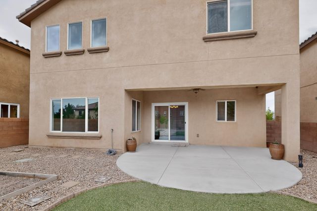 412 Vista Roja Place NE, Rio Rancho, NM 87124