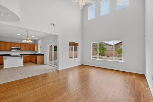 412 Vista Roja Place NE, Rio Rancho, NM 87124