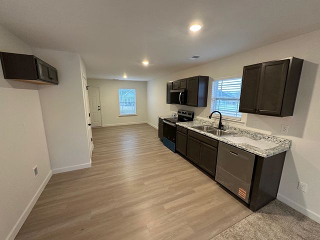 512 Molly Parker Way, Spartanburg, SC 29301