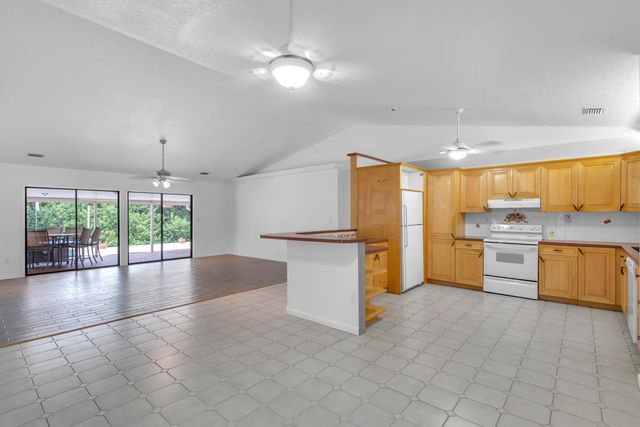 1045 Coral Drive, Boynton Beach, FL 33426