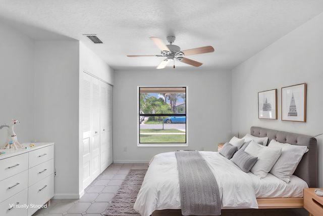 1045 Coral Drive, Boynton Beach, FL 33426