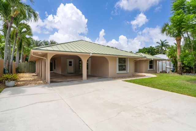 1045 Coral Drive, Boynton Beach, FL 33426