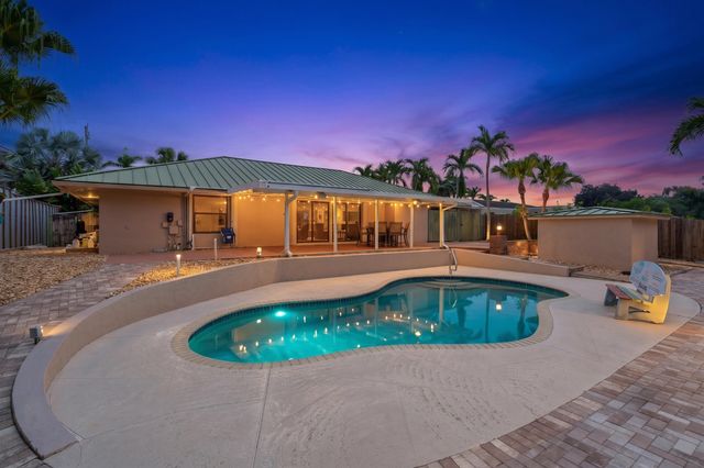 1045 Coral Drive, Boynton Beach, FL 33426