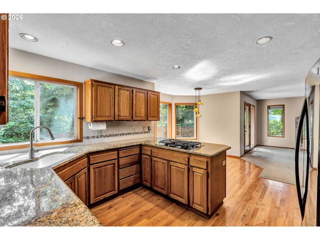 11547 Sw 56TH Pl, Portland, OR 97219