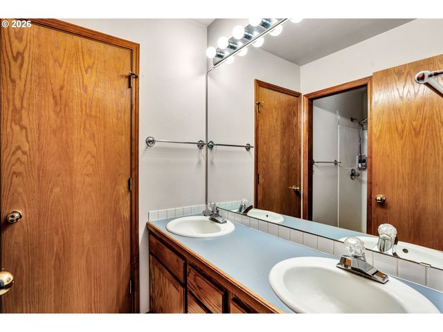 11547 Sw 56TH Pl, Portland, OR 97219