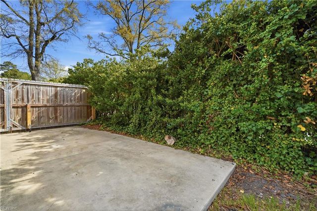 517 Butterworth ST, Norfolk, VA 23505