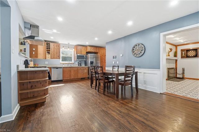 517 Butterworth ST, Norfolk, VA 23505