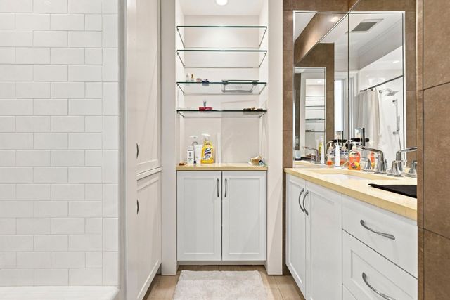 348 Marlborough St 1, Boston, MA 02115