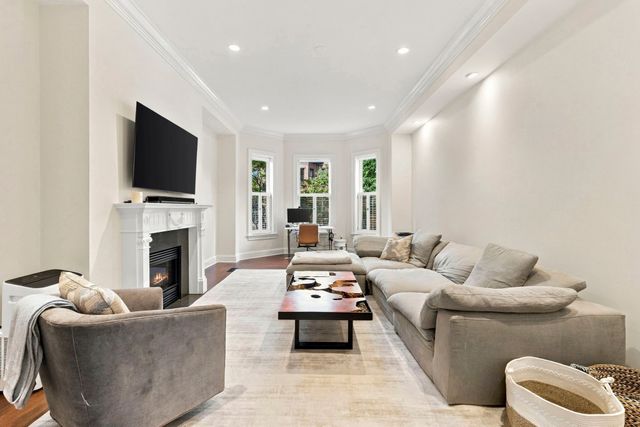 348 Marlborough St 1, Boston, MA 02115