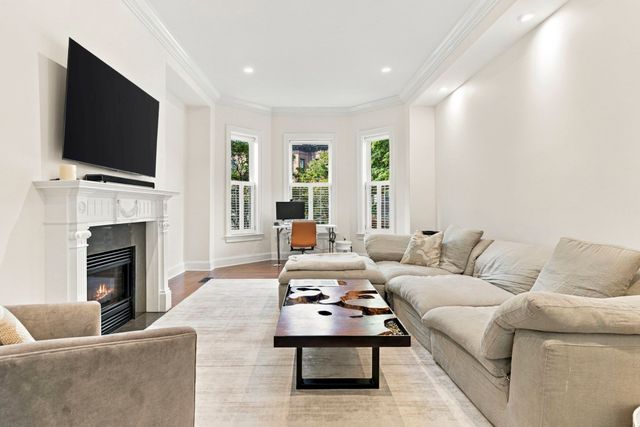 348 Marlborough St 1, Boston, MA 02115