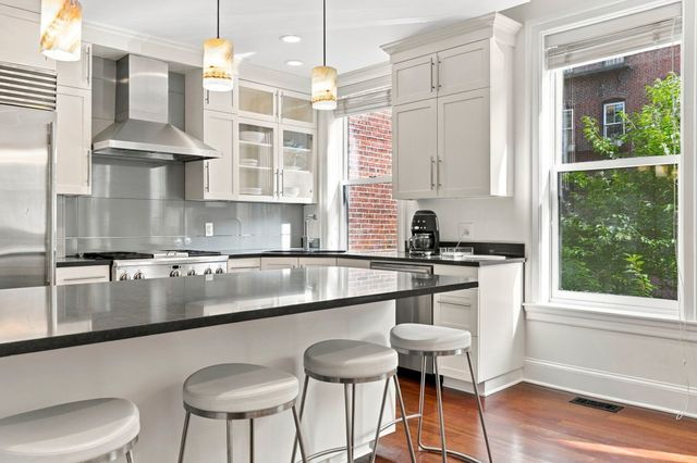 348 Marlborough St 1, Boston, MA 02115