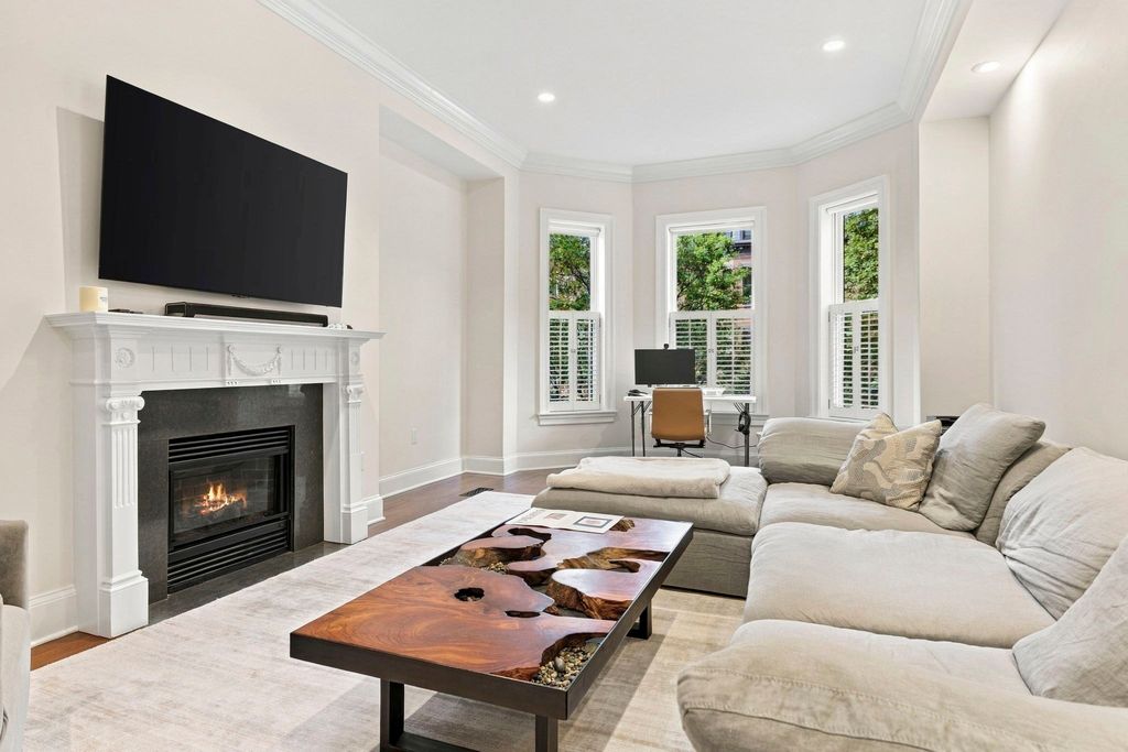 348 Marlborough St 1, Boston, MA 02115