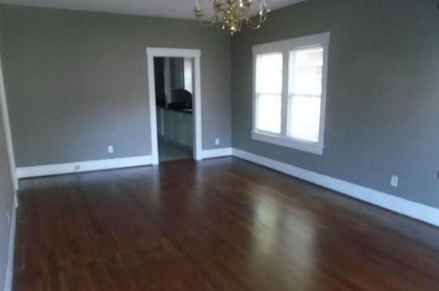 720 E 12th Street, Houston, TX 77008