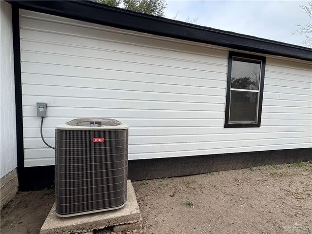 513 San Benito Street, Weslaco, TX 78596