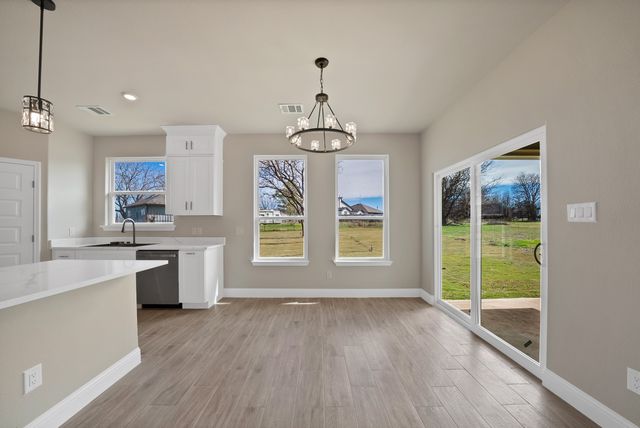 617 Lanai Circle, Runaway Bay, TX 76426