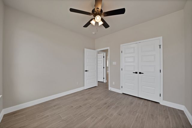 617 Lanai Circle, Runaway Bay, TX 76426