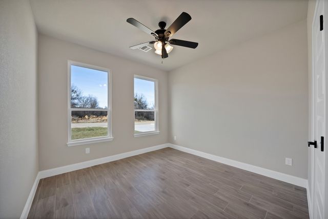 617 Lanai Circle, Runaway Bay, TX 76426