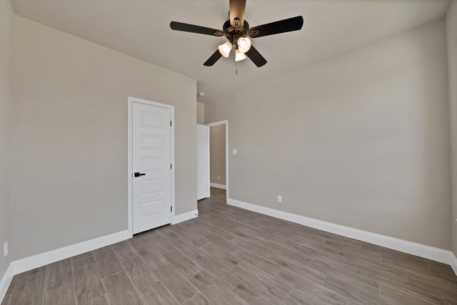 617 Lanai Circle, Runaway Bay, TX 76426