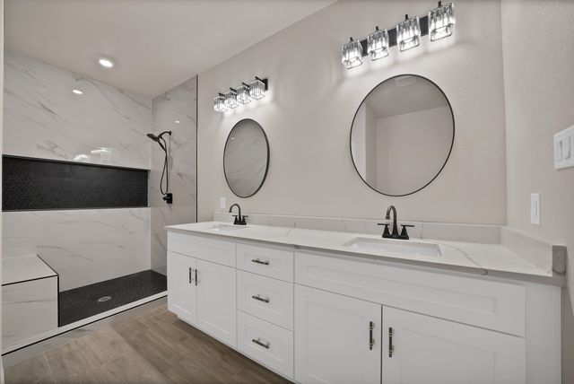 617 Lanai Circle, Runaway Bay, TX 76426