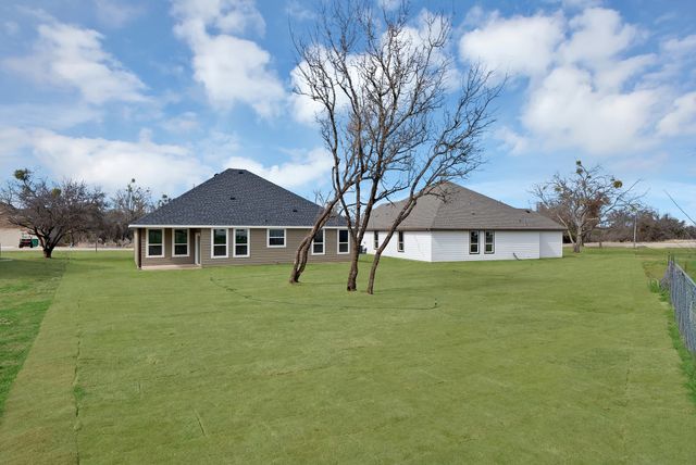 617 Lanai Circle, Runaway Bay, TX 76426