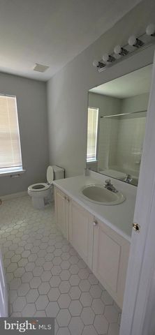 35 OAKMONT TER, Hightstown, NJ 08520
