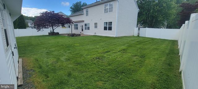 35 OAKMONT TER, Hightstown, NJ 08520