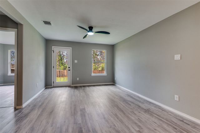 4519 Yancy Street, Dallas, TX 75216