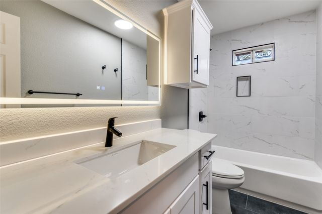 4519 Yancy Street, Dallas, TX 75216