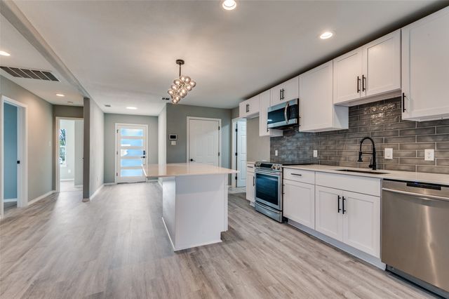 4519 Yancy Street, Dallas, TX 75216